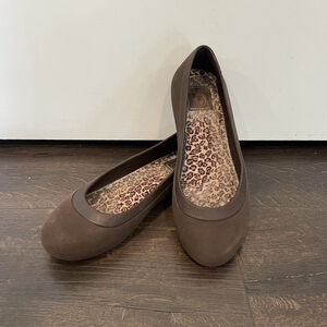 Crocs Mammoth Brown Leopard Lined Ballerina Flats Slip On Shoes Women’s size 8